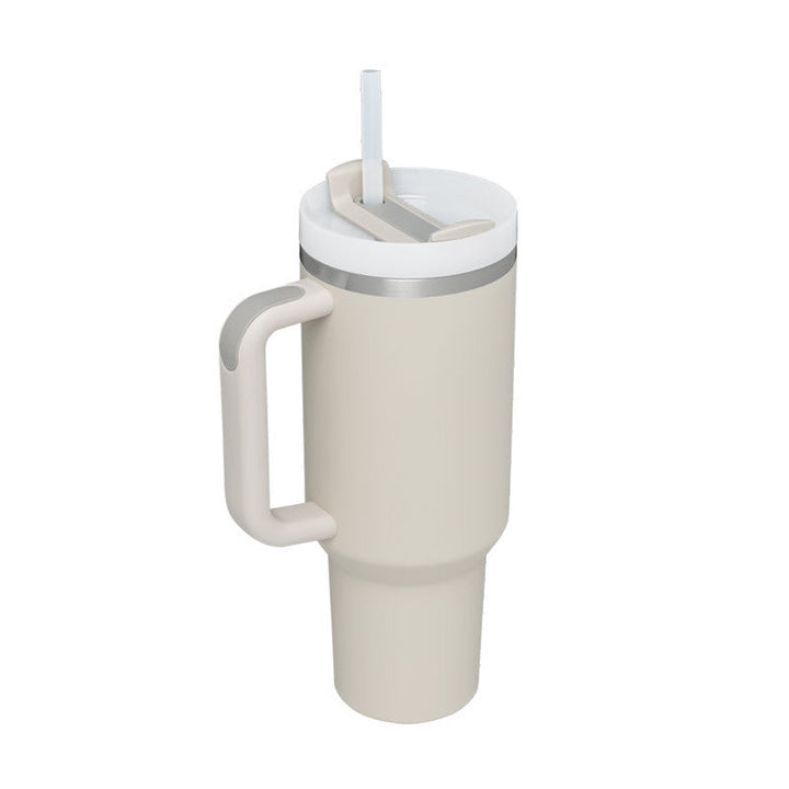 Insulated straw mug, large capacity, with handle. Excellent for keeping drinks hot or cold.