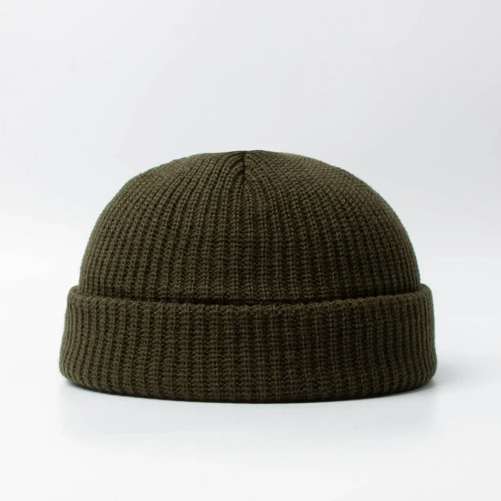 Lightweight unisex knitted skull cap beanie, perfect for casual style and coziness.