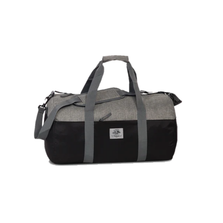 VoyagerMax large durable travel bag for weekend trips. A spacious unisex duffel, essential luggage for vacations.