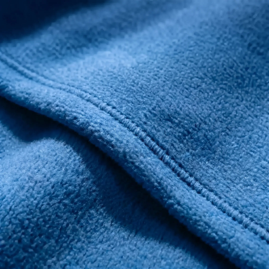 Cozy fleece sleeping bag, unisex & lightweight. Perfect for comfortable camping, hiking, and travel.