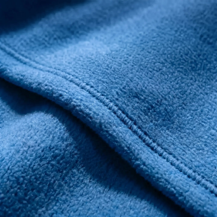 Cozy fleece sleeping bag, unisex & lightweight. Perfect for comfortable camping, hiking, and travel.