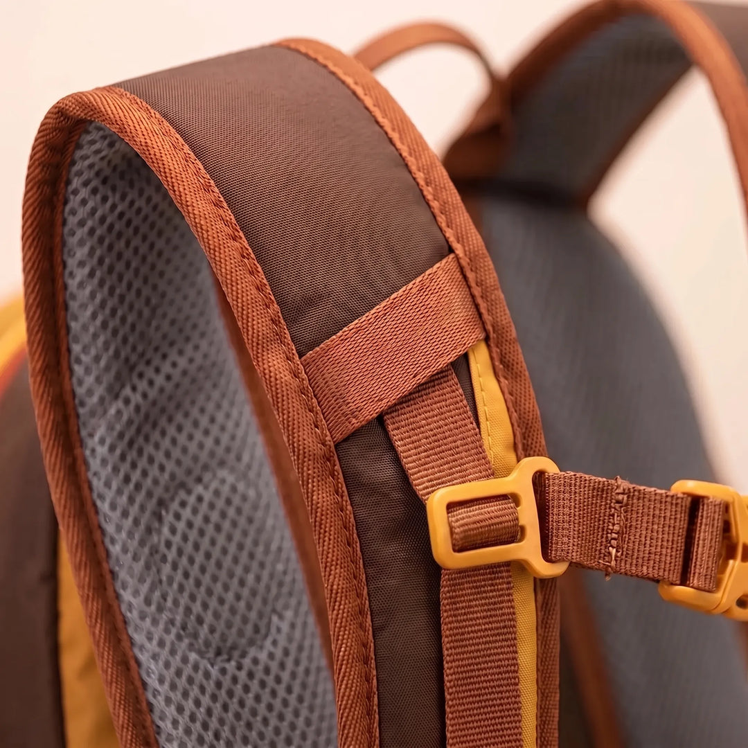 Black lightweight hiking backpack for men & women. Ideal for sports, travel & daily commutes.