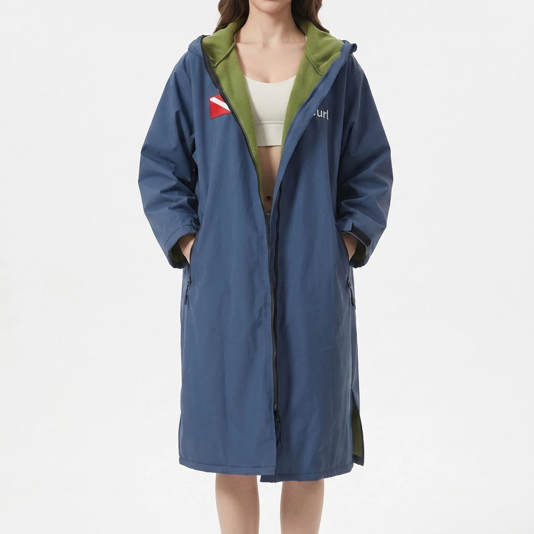 Discreet outdoor changing robe. Unisex long-sleeve hooded surf poncho for quick-dry comfort at the beach.