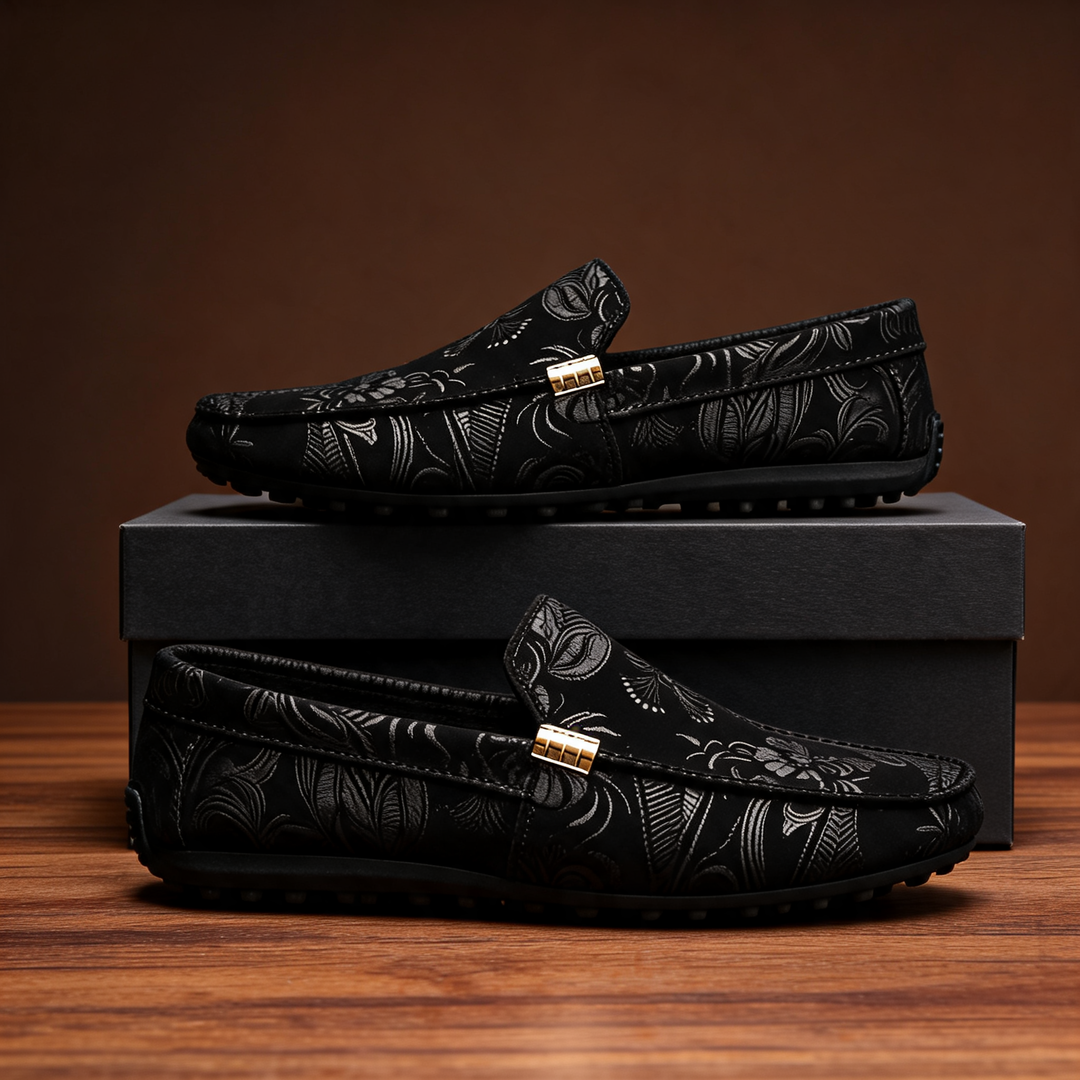 Durable unisex Lorca casual shoes, modern style walking footwear for everyday comfort and Korean fashion.