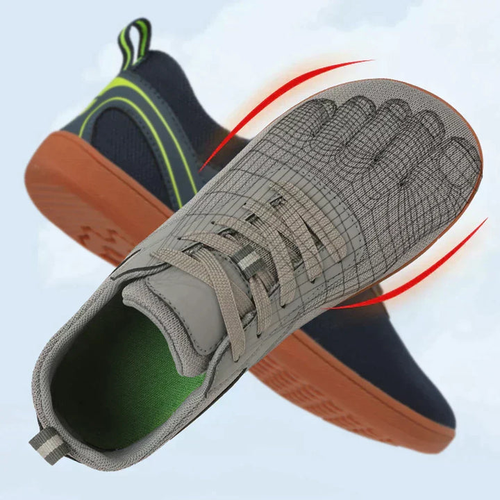 Flexible sole Luno barefoot shoes, promoting natural foot movement & active lifestyle.