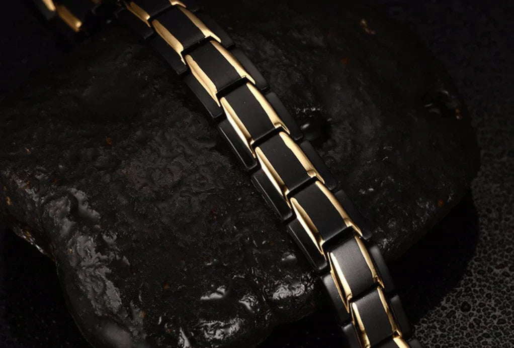 Experience pain relief & holistic wellness with this elegant unisex magnetic health bracelet.