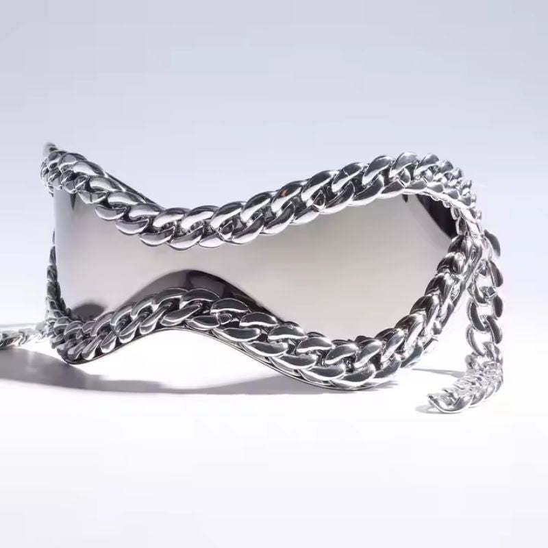 Stylish unisex mirrored sunglasses featuring chic chain detail. A bold fashion accessory for any look.