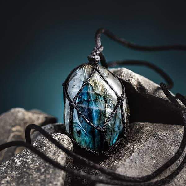 Unisex Mystical Labradorite Dragonheart pendant necklace, unique gemstone jewelry with spiritual energy.