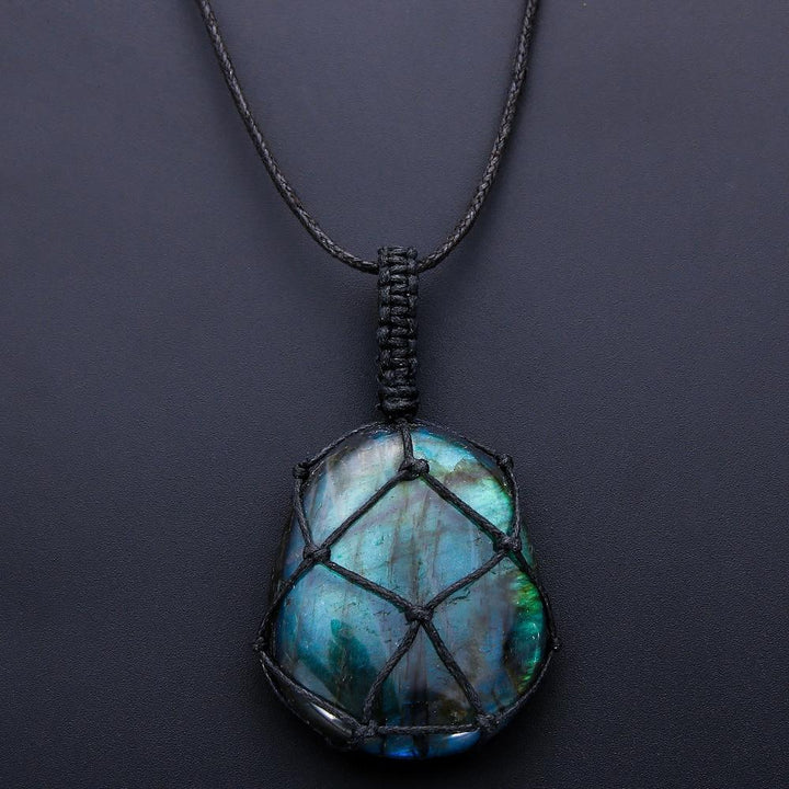 Unisex Labradorite Dragonheart pendant necklace, a mystical gemstone for spiritual healing and protective energy.