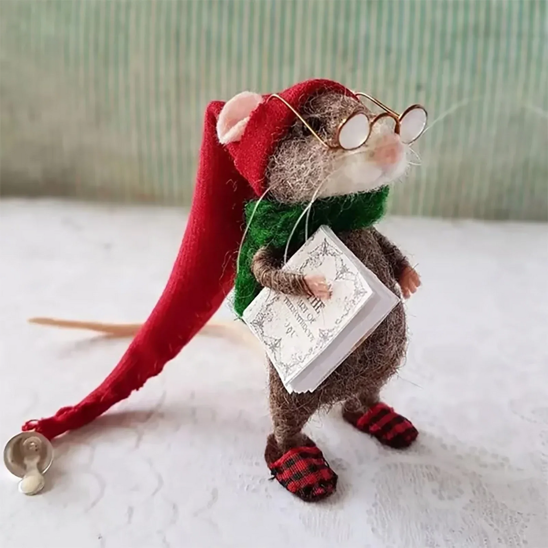 Handmade needle felted mouse DIY kit for wool craft lovers. Enjoy a creative project to make cute felt animals.