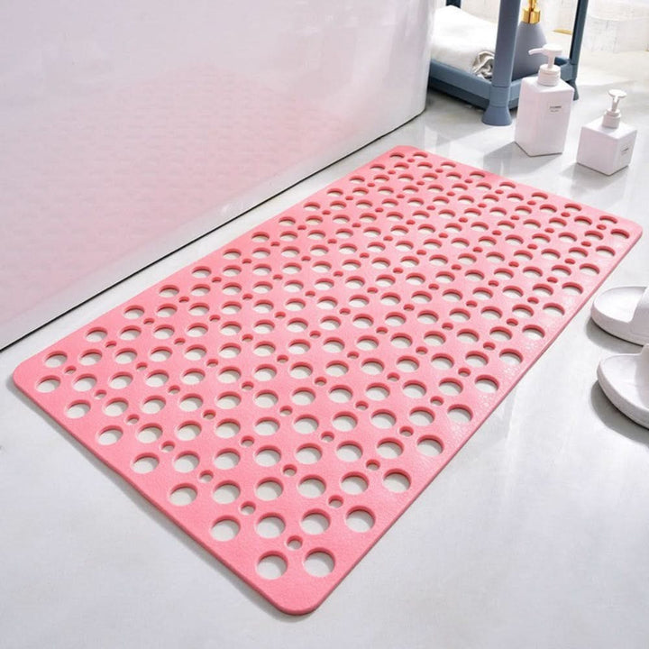 Secure grip bath mat, non-slip design, ideal for families & seniors' bathroom safety.