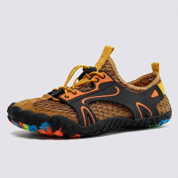 Aqua footwear for men & women, featuring quick-dry and non-slip design
