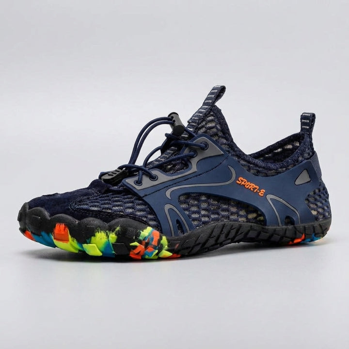 Durable unisex beach shoes with excellent grip for wet surfaces
