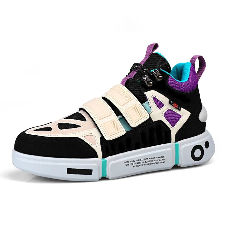 Sleek Novar performance sneakers. Unisex design, shock-absorbing comfort, and contemporary street style.