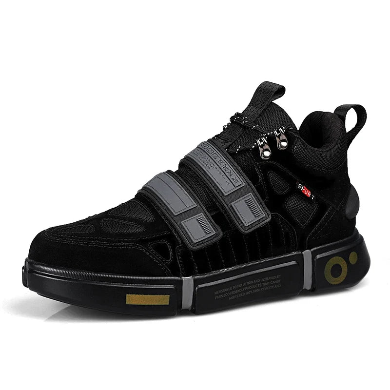 Durable Novar performance footwear with dynamic support for sustained comfort in urban & active settings.