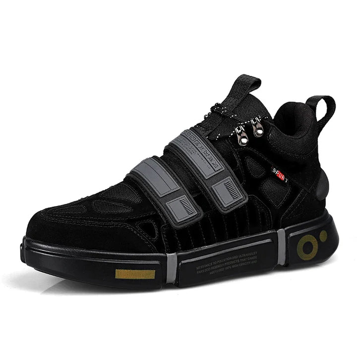 Durable Novar performance footwear with dynamic support for sustained comfort in urban & active settings.