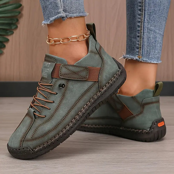Comfortable unisex sneakers offering arch and posture support, ideal for walking.
