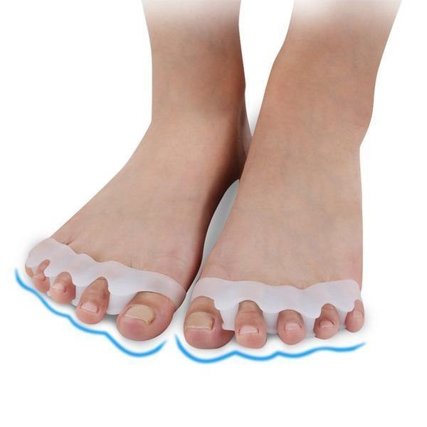 Soft orthopedic toe corrector & separator provides bunion relief & hammer toe support for daily wear.