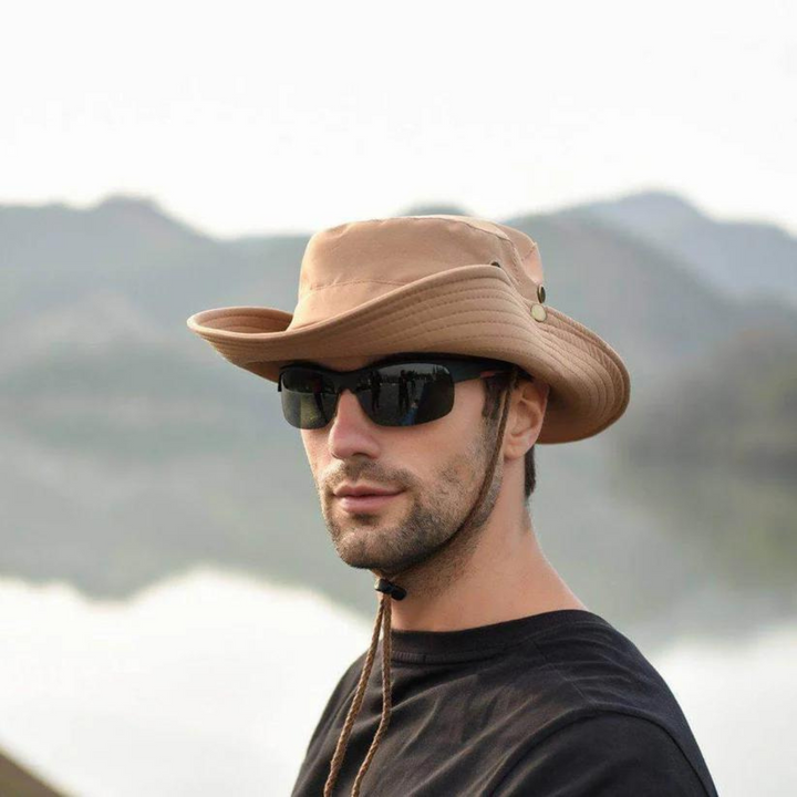 Versatile foldable bucket hat, great for UV protection during fishing, hiking, and travel.