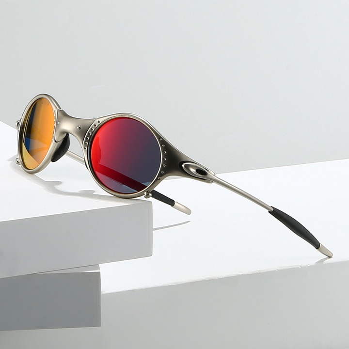 Unisex polarized cycling sunglasses for outdoor sports, offering UV protection & glare reduction.