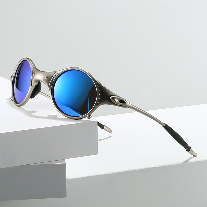 Stylish unisex polarized sports shades with full UV protection, ideal for cycling & running.
