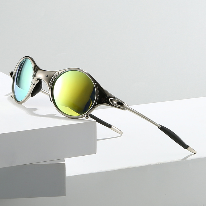 Durable cycling & outdoor sports sunglasses, providing superior UV400 protection & comfortable fit.