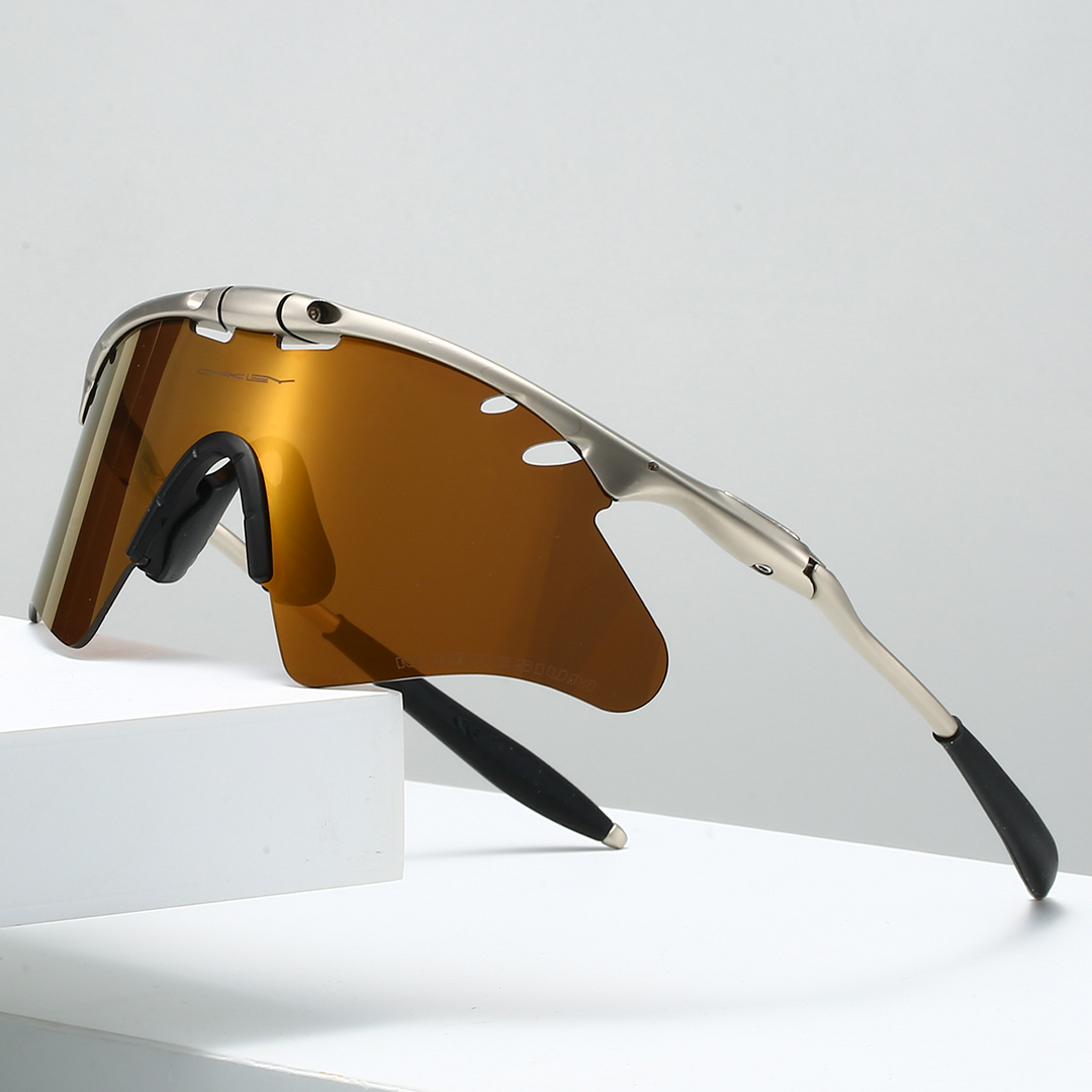 Activewear polarized sunglasses, unisex, with glare-reducing lenses, perfect for running & outdoor sports.