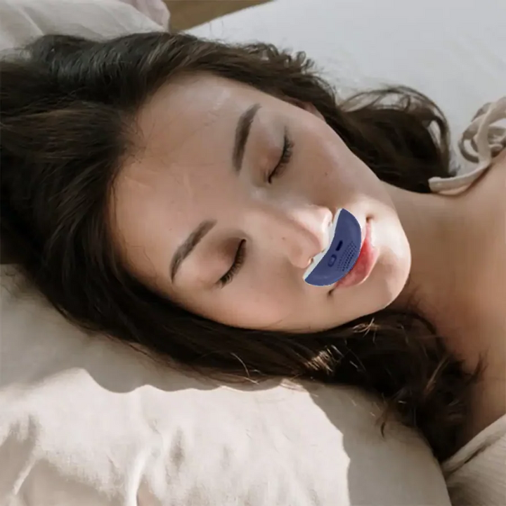 Portable micro CPAP for sleep apnea & anti-snoring. Hoseless, unisex breathing device for better sleep.