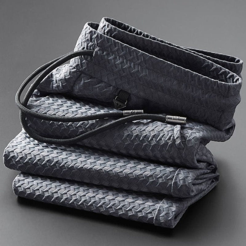 Ultimate comfort wear: a soft jacquard lounge set, perfect for relaxing in style.