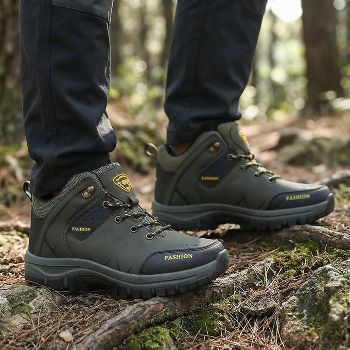 Unisex retro ankle hiking boots for trail & work, water repellent outdoor footwear with durable laces.