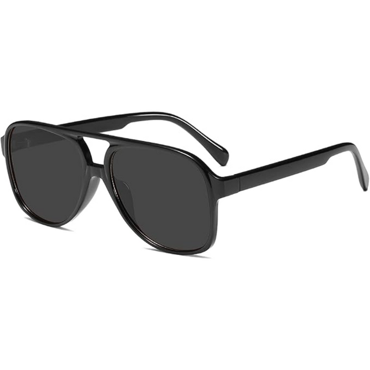 Unisex oversized aviator sunglasses, clear view of the UV400 protective lenses
