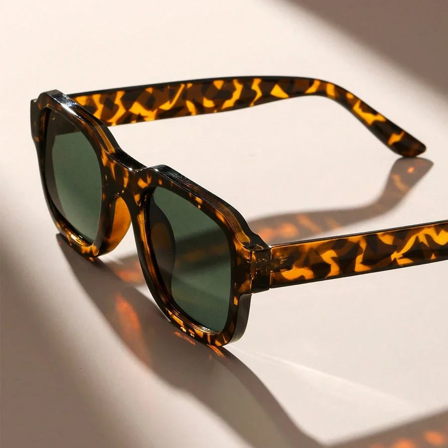 Statement style retro bold frame sunglasses. Unisex shades providing effective UV protection and eye protection.