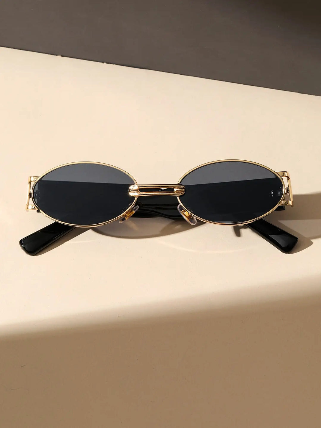 Vintage-inspired retro modern eyewear offering unisex style and advanced UV protection.