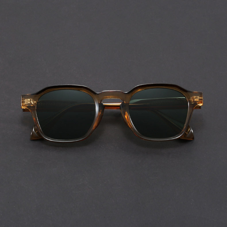 Vintage style square frame shades with advanced anti-glare UV protection. A timeless fashion accessory.