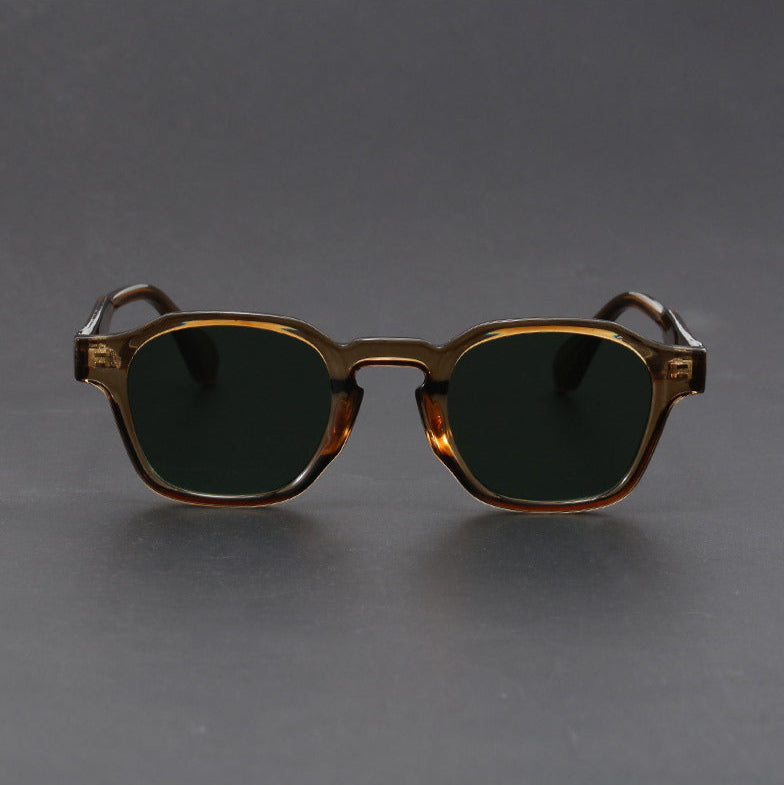 Classic retro square sunglasses for men and women, providing essential UV protection. Stylish and versatile.