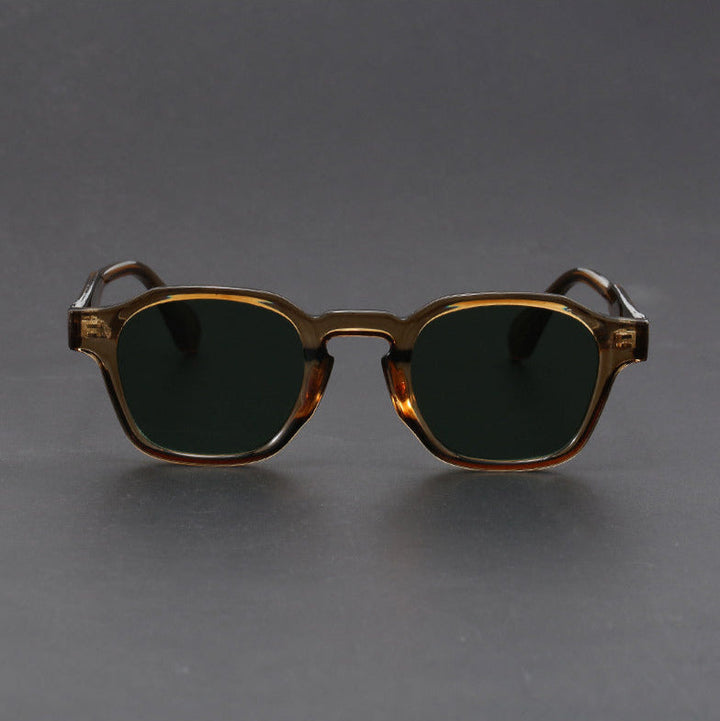 Classic retro square sunglasses for men and women, providing essential UV protection. Stylish and versatile.