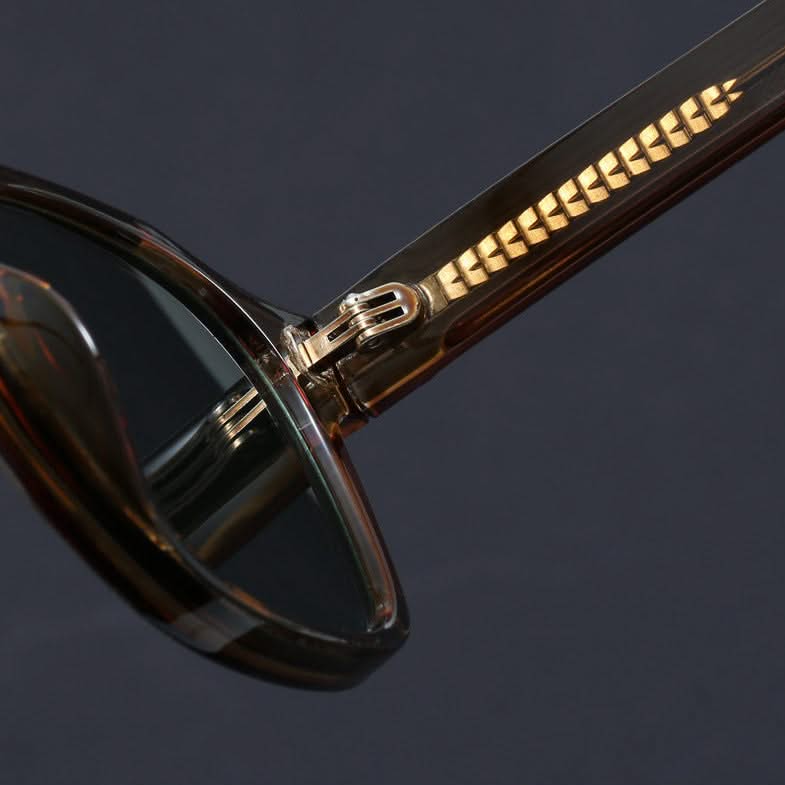 Stylish retro square sunglasses for men & women. Provides UV protection & anti-glare for outdoor activities.