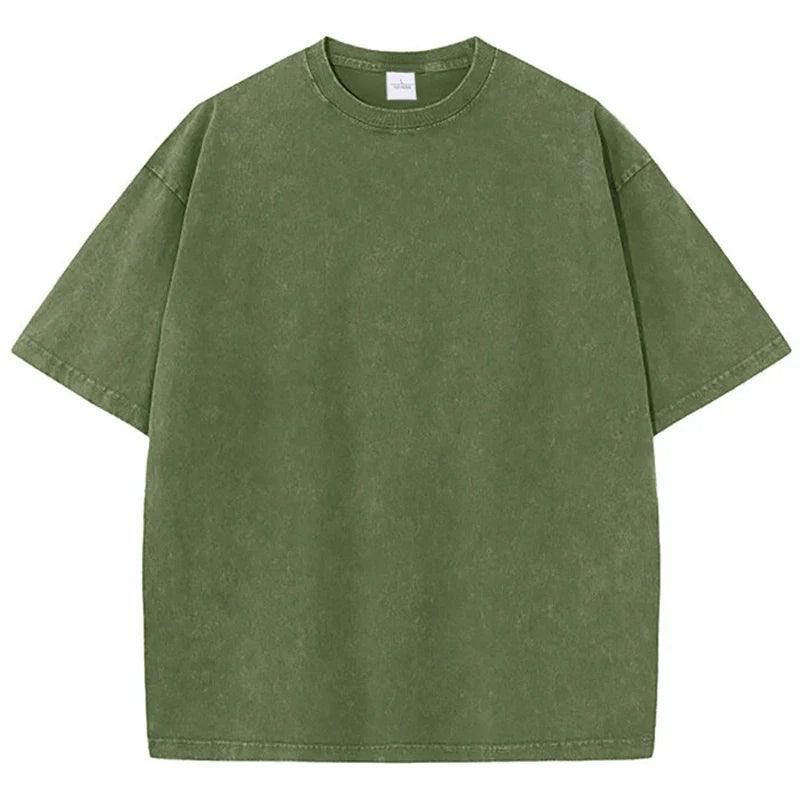 Classic vintage style retro washed t-shirt for unisex. Oversized, comfortable tee with a modern casual look.
