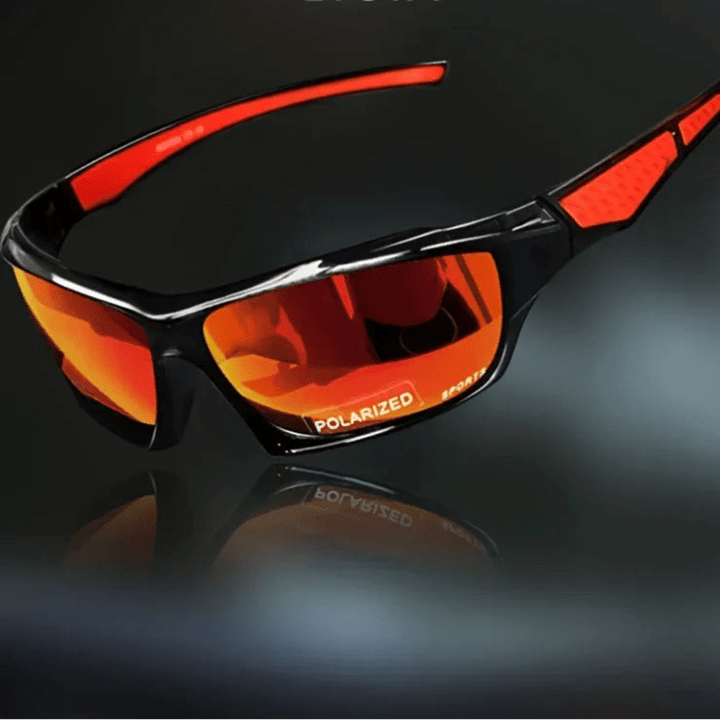 Fashionable unisex round sunglasses, polarized with UV400 protection for a chic summer look.