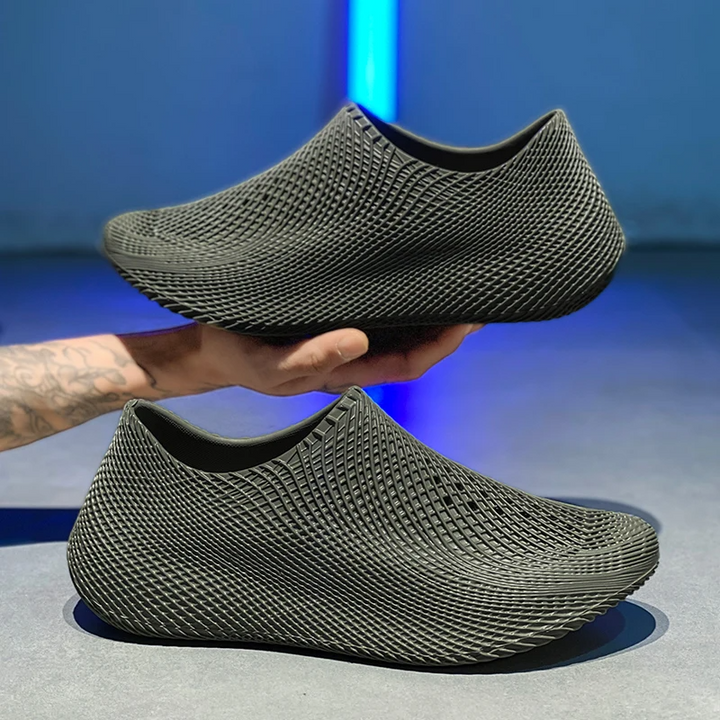Water-resistant seamless running shoes, ideal for comfortable trail running.