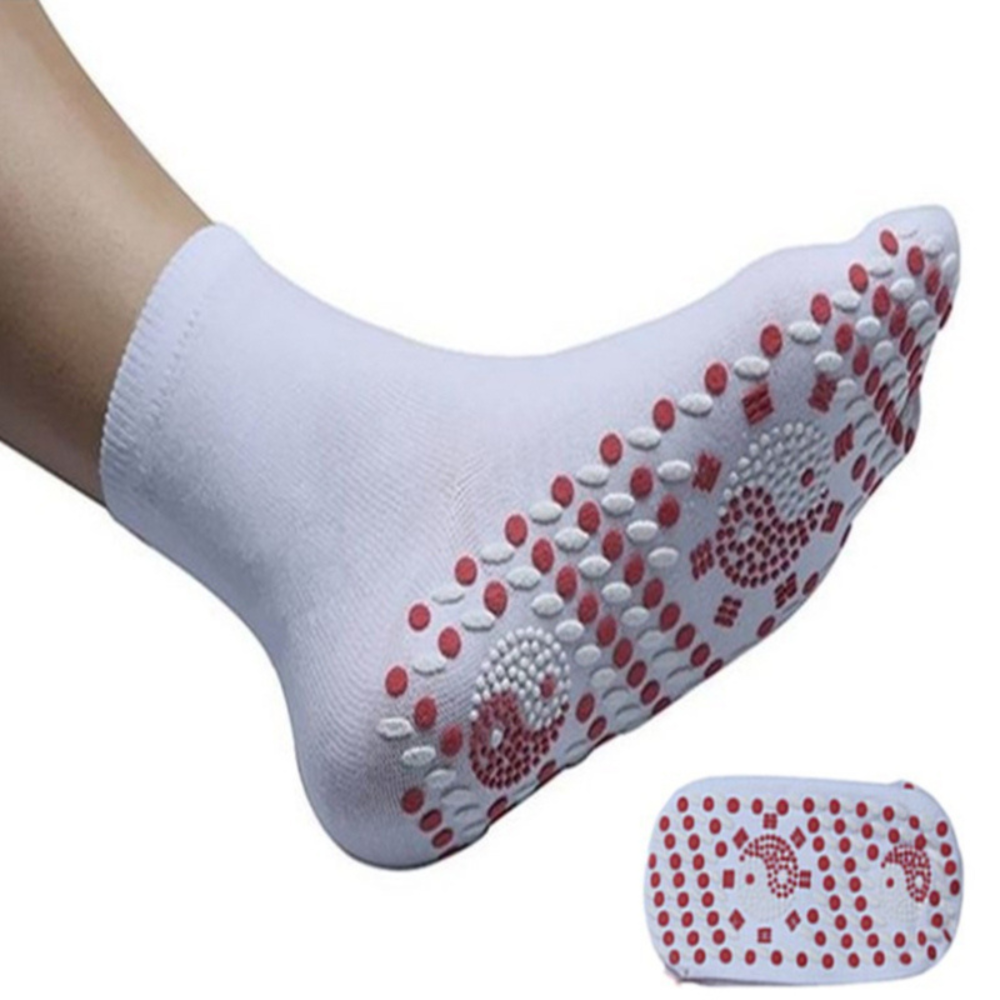 Warm, self-heating socks for extreme cold, ideal for skiing, hiking, or everyday winter warmth & comfort.