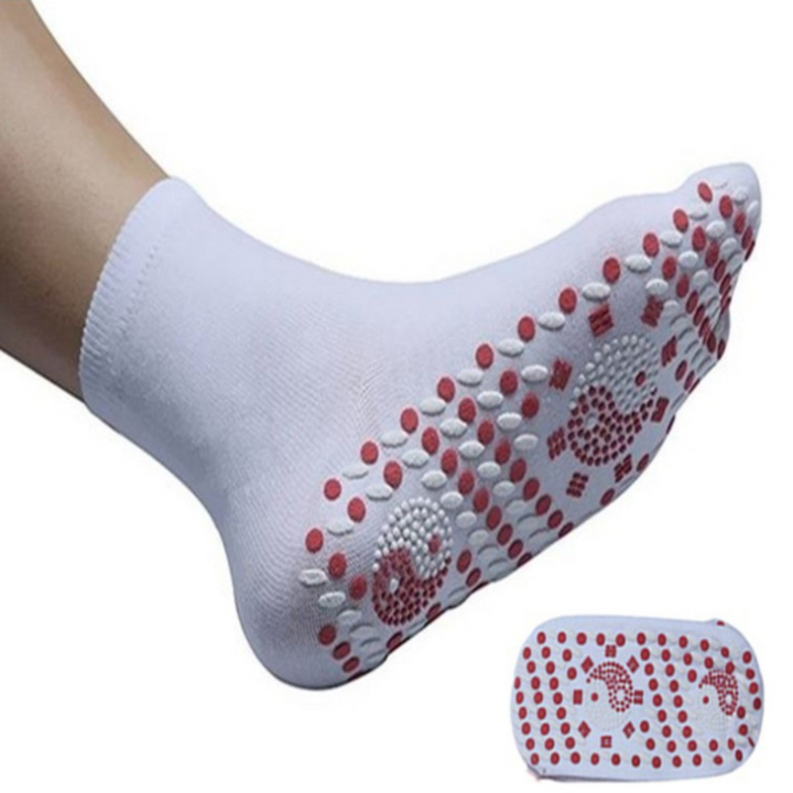 Warm, self-heating socks for extreme cold, ideal for skiing, hiking, or everyday winter warmth & comfort.