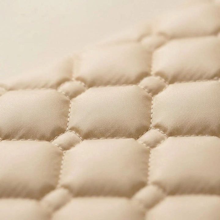 Lightweight self-inflating camping pad for easy setup. Unisex outdoor sleeping mattress for hiking & travel.