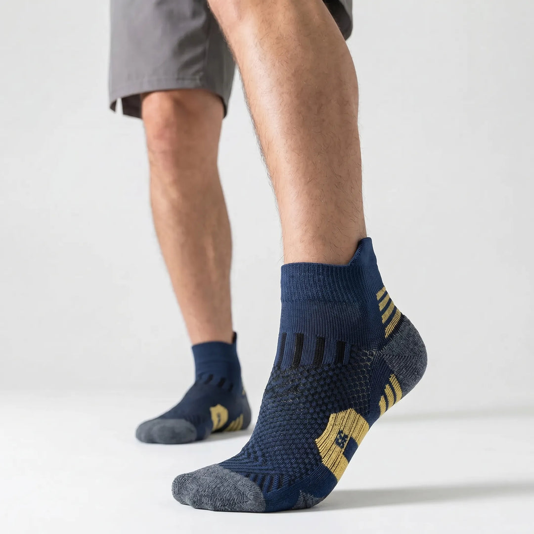 Low cut unisex ankle socks in a performance blend, perfect for gym, running, and daily active wear.