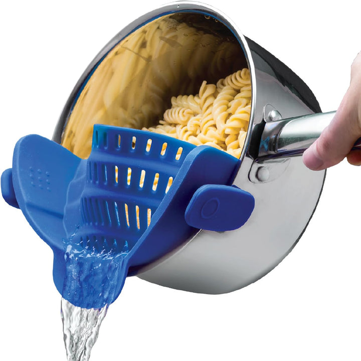 Heat-resistant silicone clip-on colander for pots and pans, in black, with steam