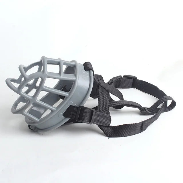 Secure & comfortable silicone muzzle for dogs. Perfect for training, preventing barking/biting, and pet safety.