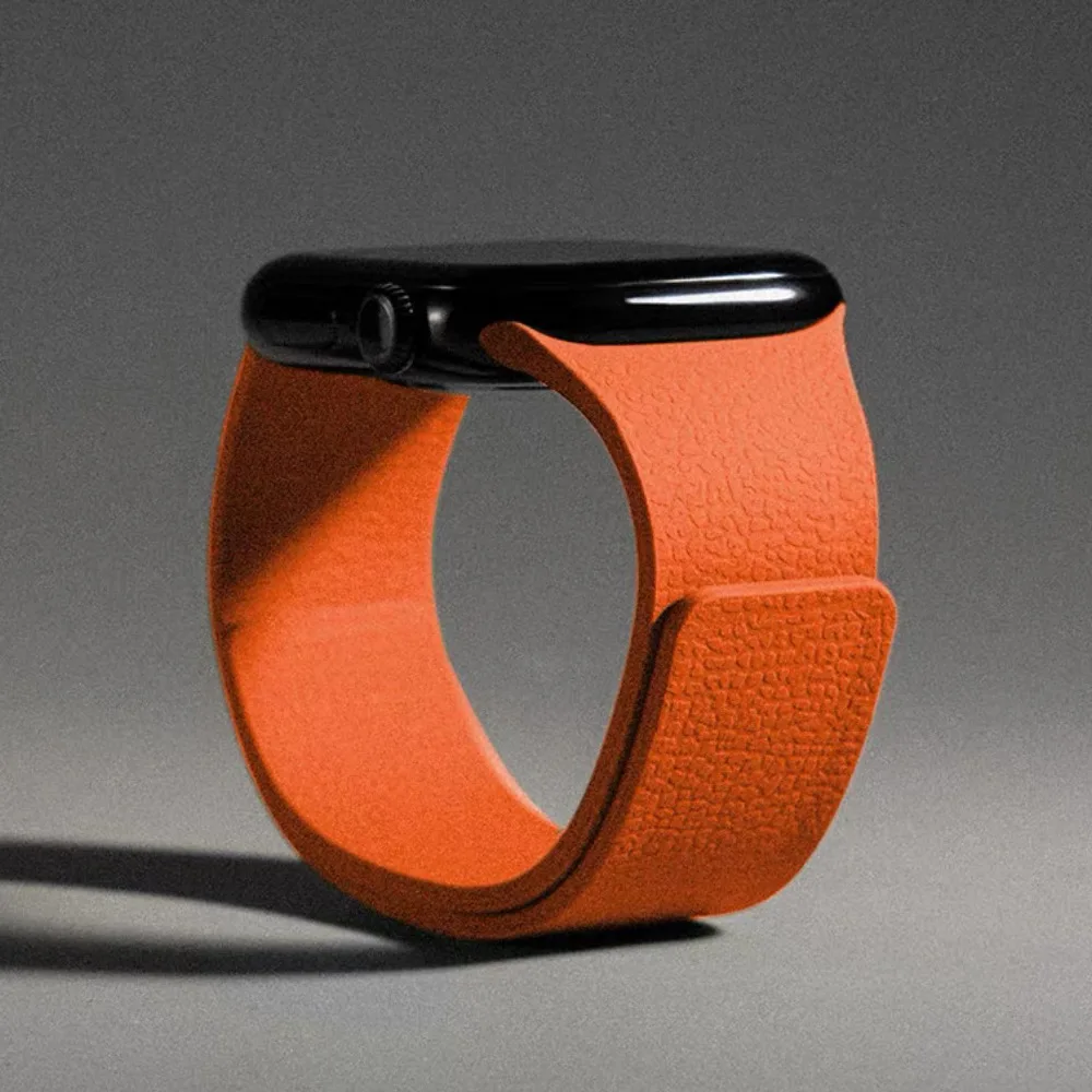 Customizable silicone watch strap, magnetic & soft for all smartwatches, unisex design.