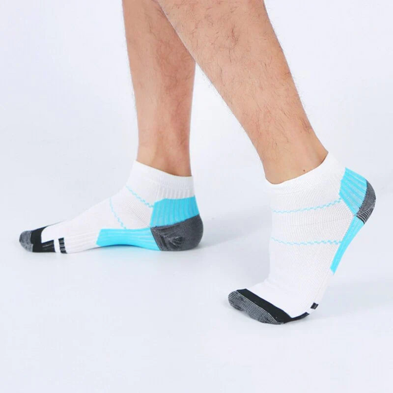 Model showcasing Unisex SlimSupport PRO 2.0 compression socks, designed for comfort & swelling reduction.