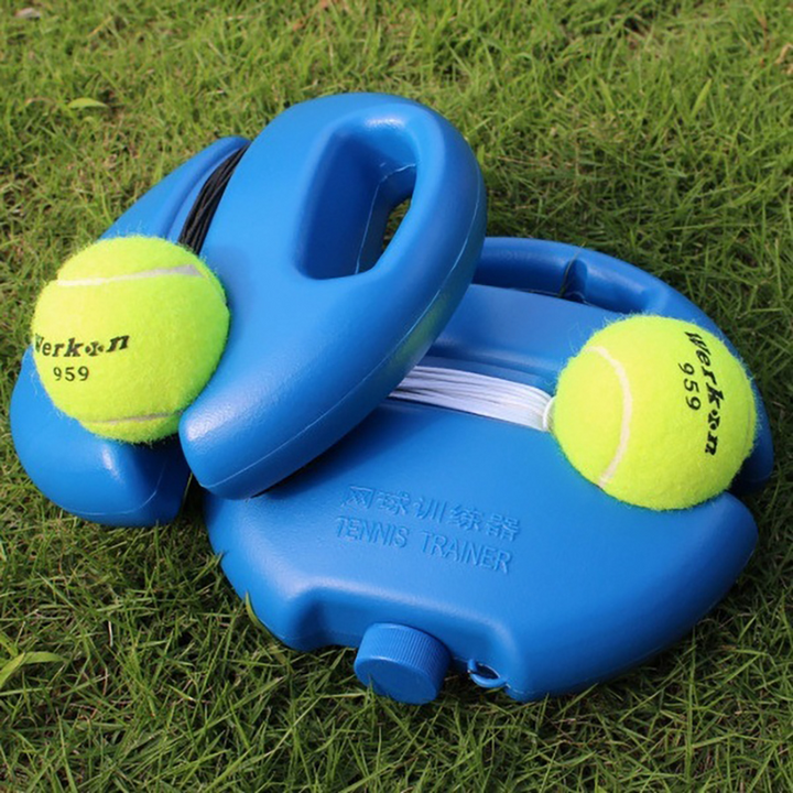 Unisex SoloServe tennis trainer with elastic band for solo practice & skill improvement, ideal for drills.