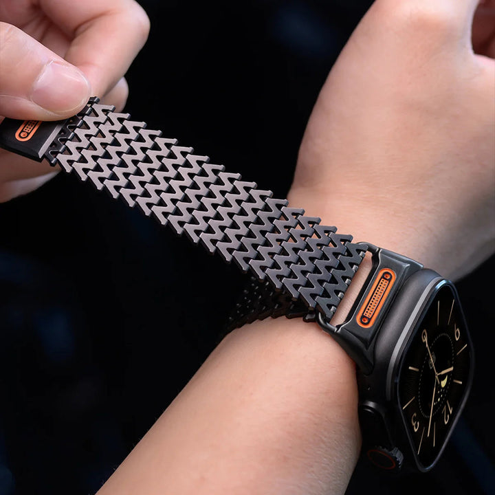 Refined silver magnetic watch band, crafted from premium stainless steel. A stylish, unisex smartwatch wristband.